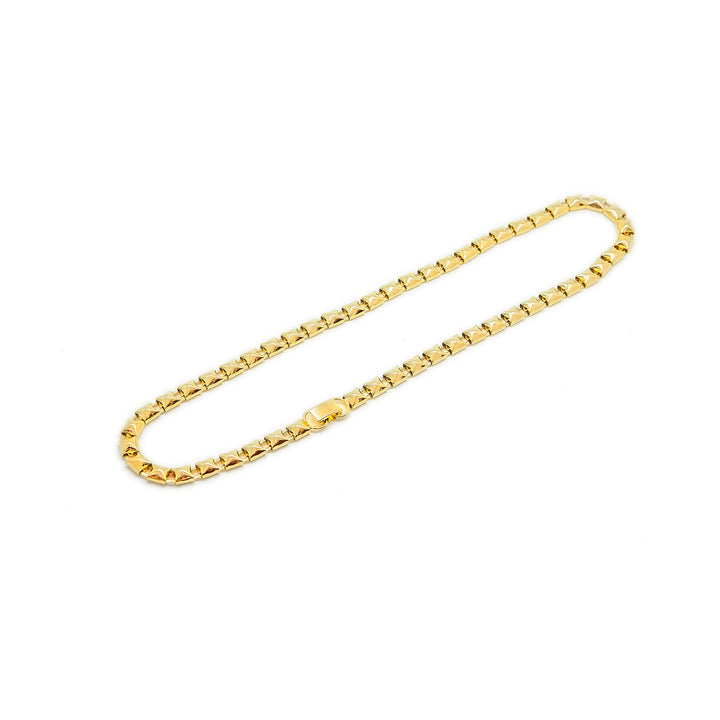 PYRAMID NECKLACE